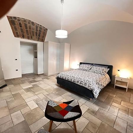 A Casa Di Ty Appartement Caserta Buitenkant foto