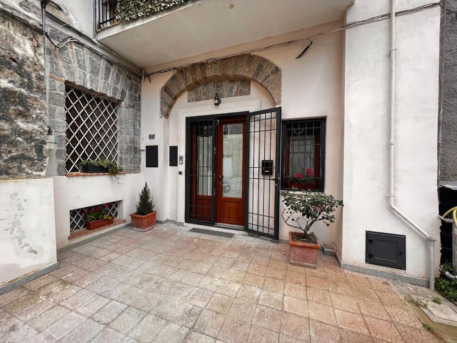 A Casa Di Ty Appartement Caserta Buitenkant foto