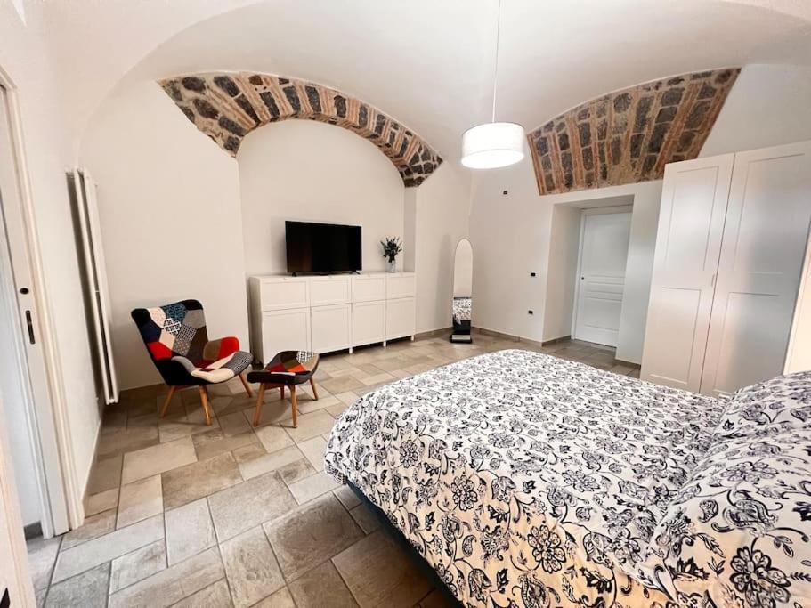 A Casa Di Ty Appartement Caserta Buitenkant foto
